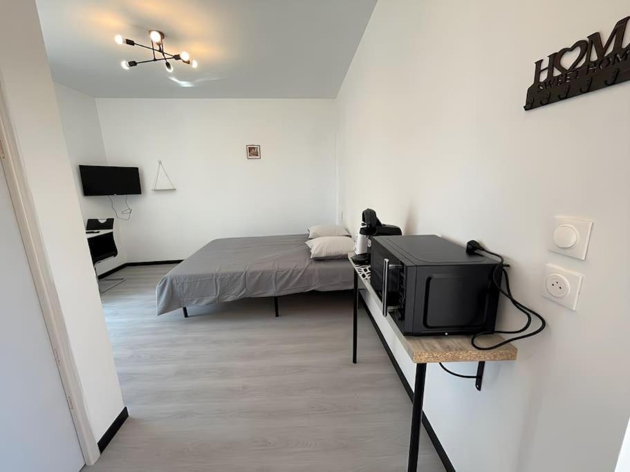 Studio B2 20M2 Cosy 5Min A Pied Des Gares Roanne Esterno foto