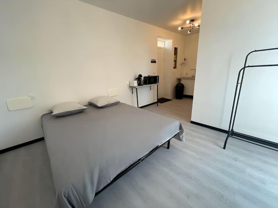 Studio B2 20M2 Cosy 5Min A Pied Des Gares Roanne Esterno foto